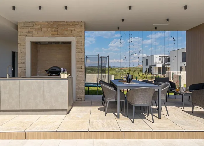 Vila La Perla By Interhome *